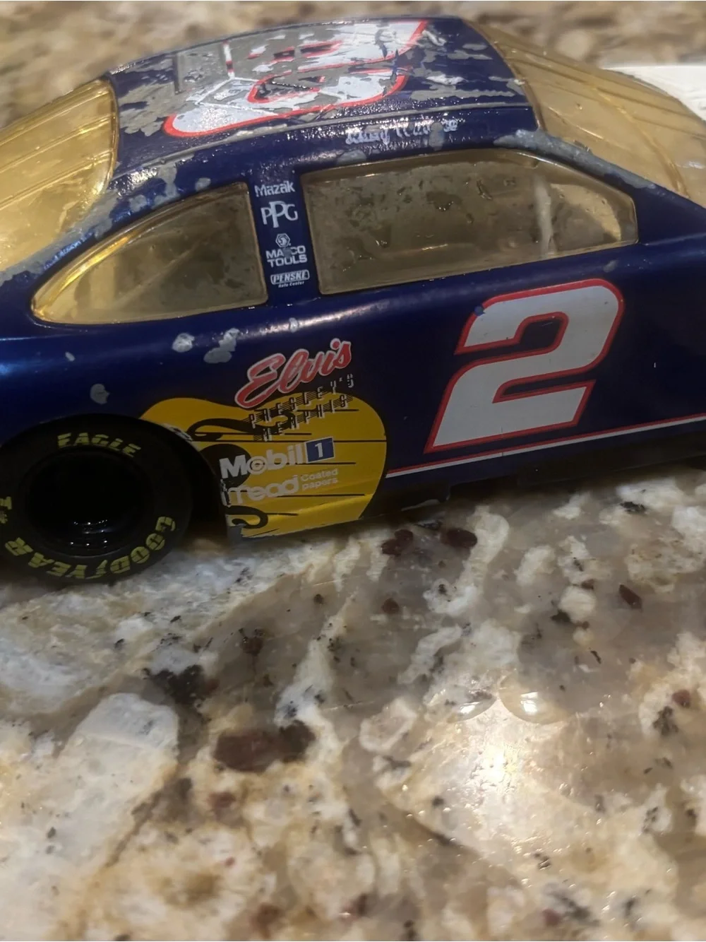 1998 Hasbro Rusty Wallace #2 Elvis Presley Viva Las Vegas Ford Taurus NASCAR Die